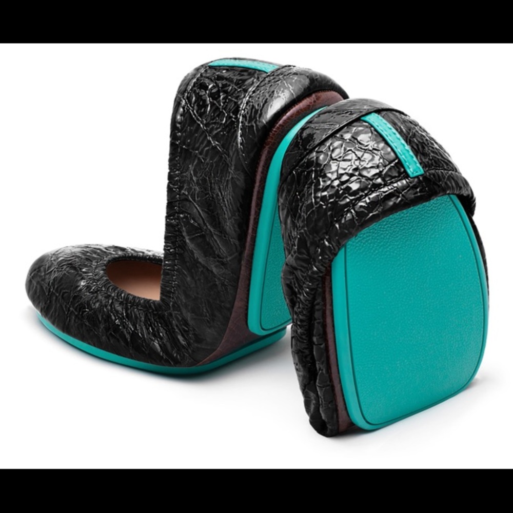 Tieks size 8 obsidian black crock print